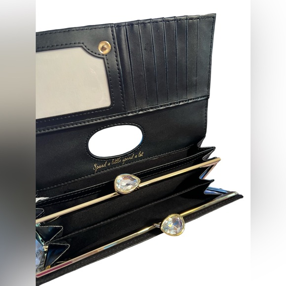 Ted Baker NWT Sandalwood Floral Black Leather
Teardrop Matinee Wallet (P077) - Picture 2 of 11